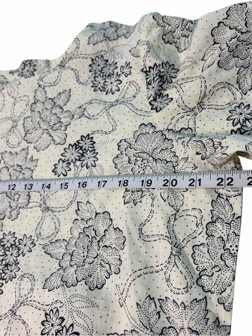 Bobbi’s Closet Women 16 Short Sleeve Top/Off White/blue Floral Print/Boatneck - Picture 8 of 8